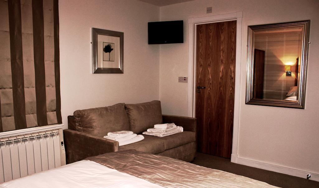 Mccafferty'S Guesthouse Ilford Room photo